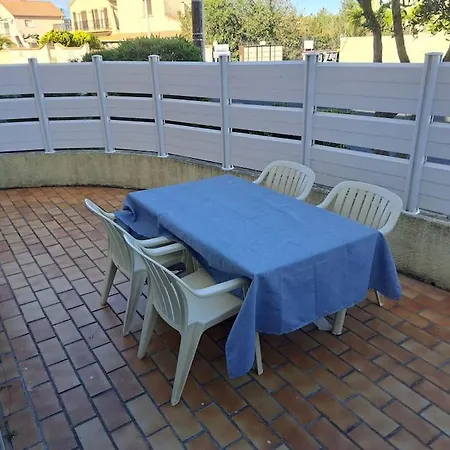 Apartment Le Bosquet, Superbe Rez De Jardin, Parking, Clim,650m Grau D'agde Le Grau-d'Agde